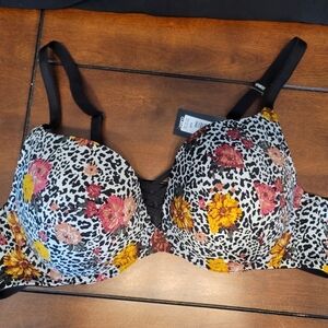 Torrid Bra 46B (NWT)